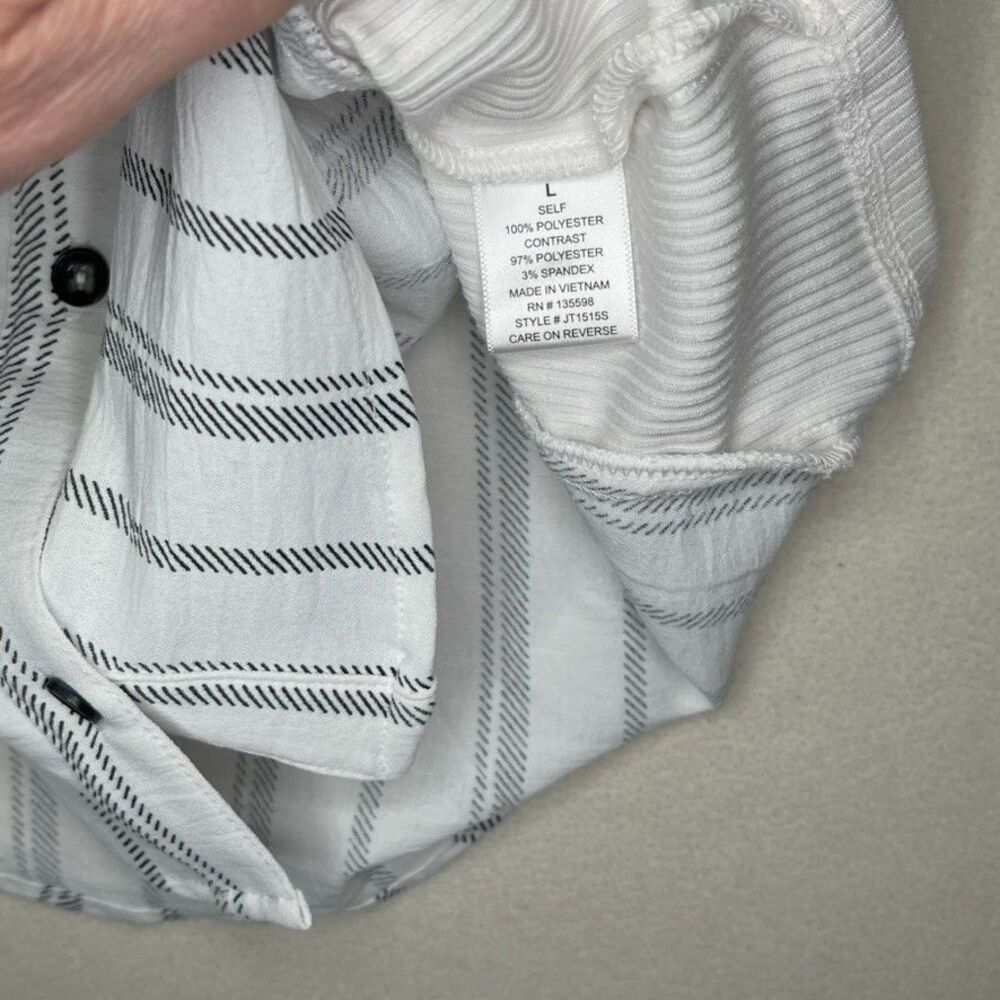 3rd + Malt Large White Soft Knit 3/4 Sleeve Top Buttonup V-Neck Casual Stretch - Picture 5 of 8